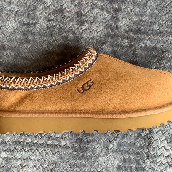 EUC Women’s UGG Tasman Chestnut In Box Size 10 - Picture 10 of 17